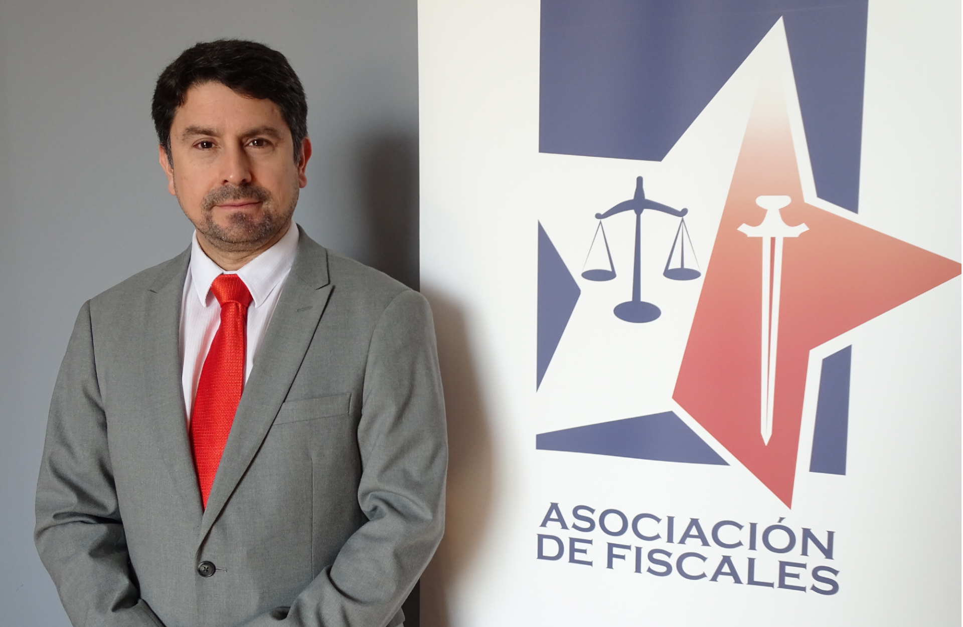 CARLOS CONTRERAS GAMONAL